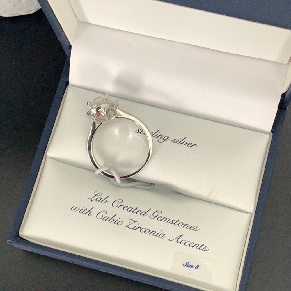 OLIVIA & JACKSON NIB CZ RING - Picture 3 of 3